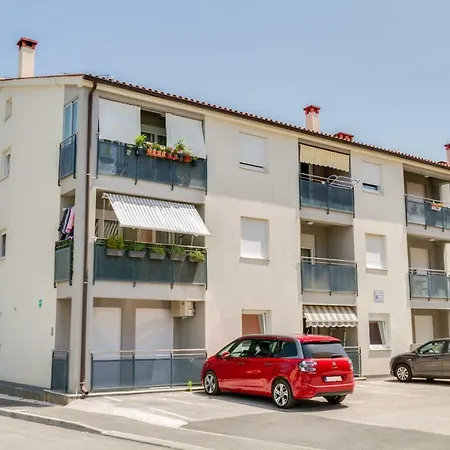 Apartment Charming And Sweet Vito In Pula